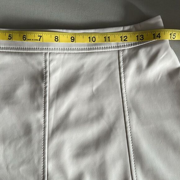 Banana Republic Factory Faux Leather A-Line Midi Skirt Cream Size 6P Petite - Picture 6 of 13
